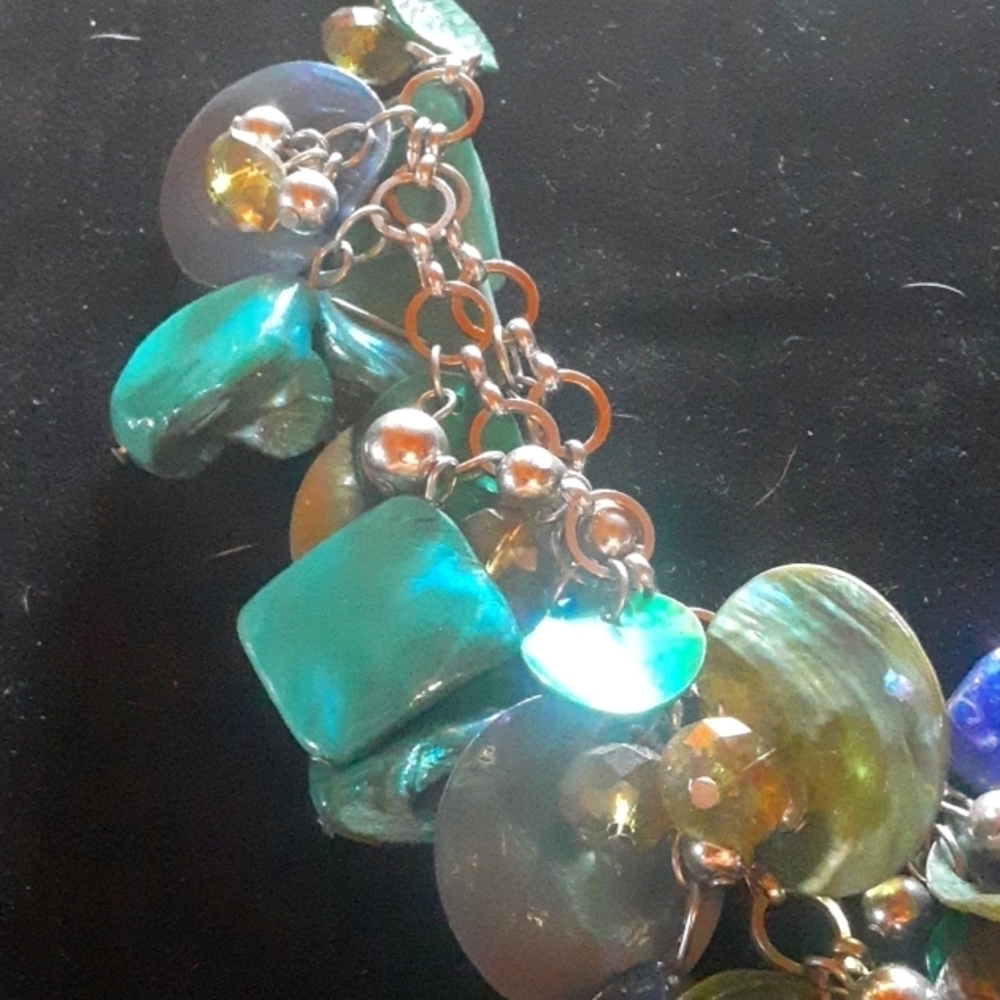Colorful Shell Statement Necklace - Picture 7 of 8